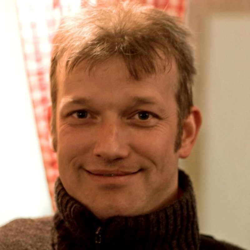 Gründer: Georg Ackermann - Ihr Tischler